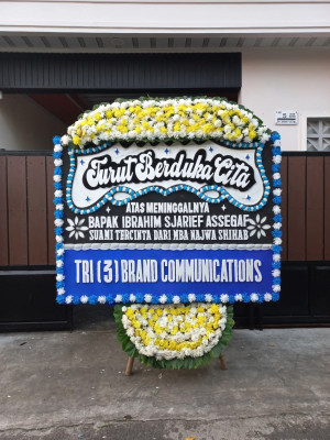Papan Bunga Duka di Botodayaan
